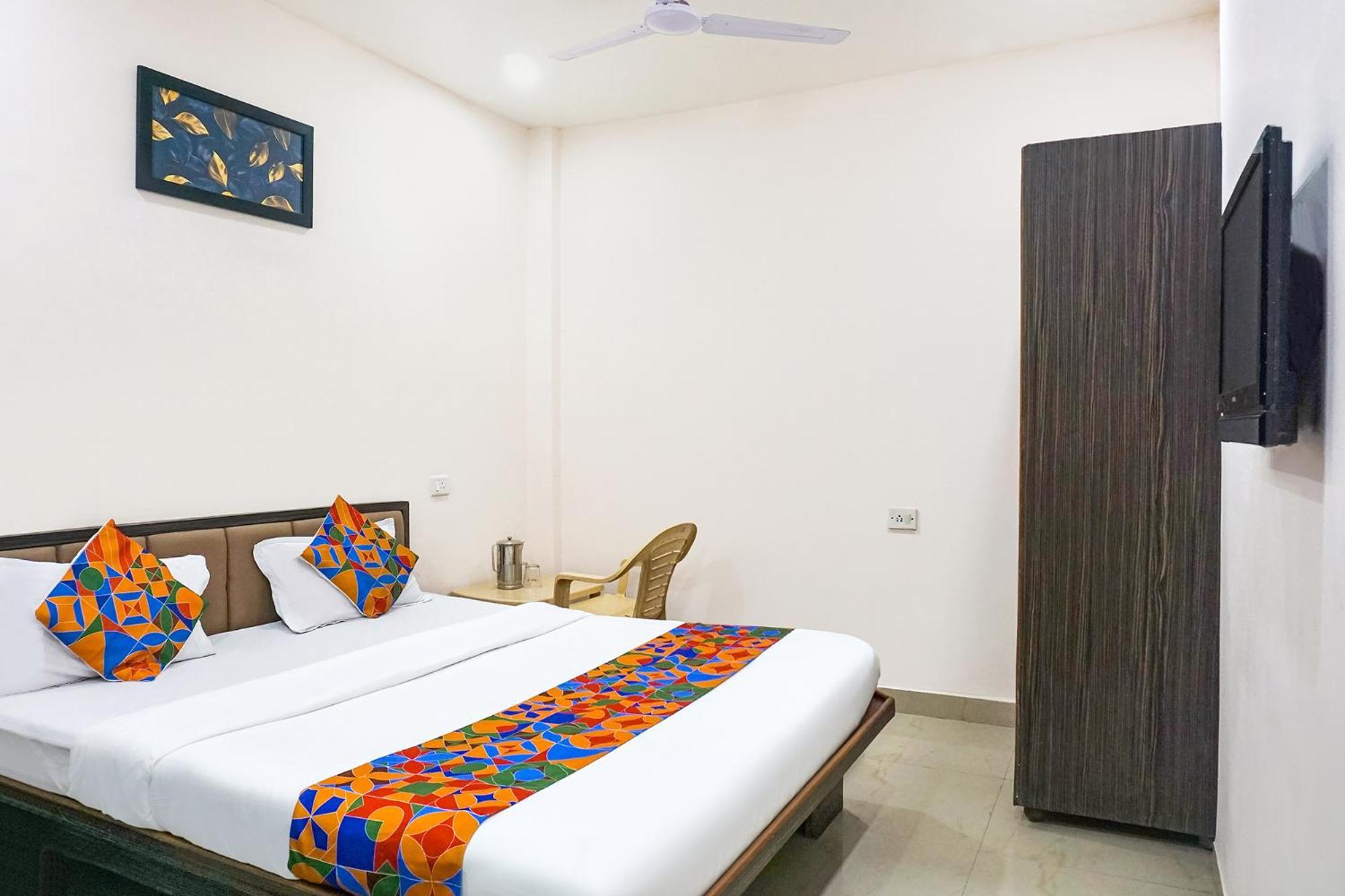 Fabhotel Rachana Residency - Nr Shivaji Nagar Metro Station Pune Exterior photo
