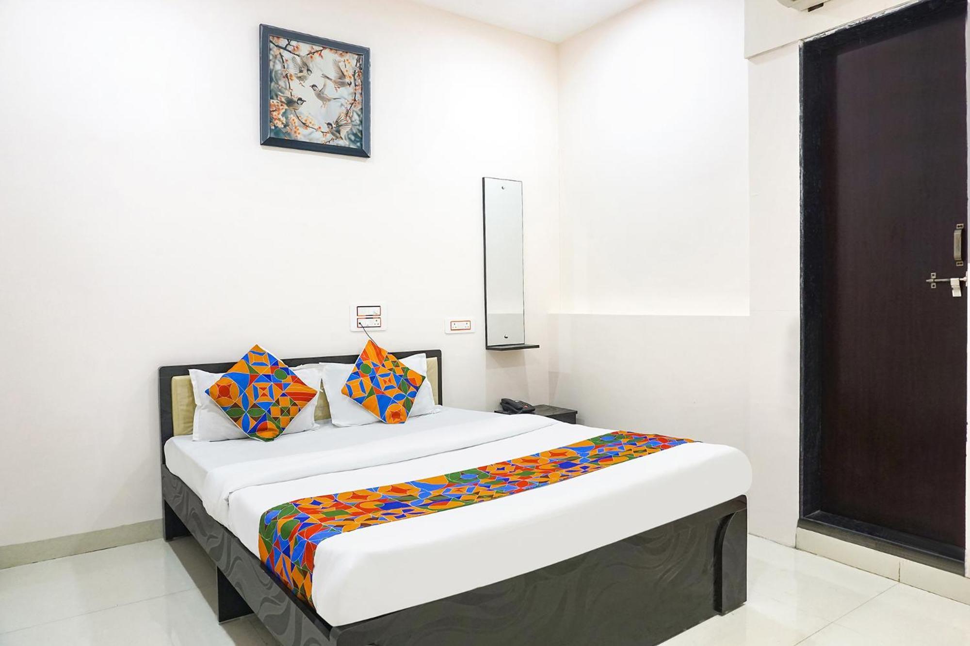 Fabhotel Rachana Residency - Nr Shivaji Nagar Metro Station Pune Exterior photo