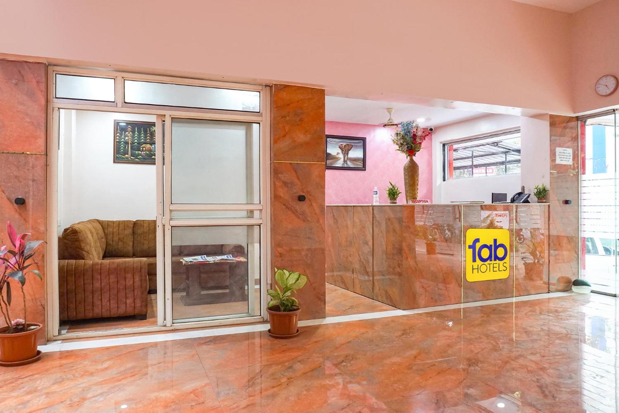 Fabhotel Rachana Residency - Nr Shivaji Nagar Metro Station Pune Exterior photo